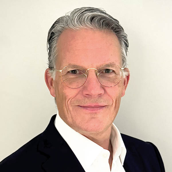 Dr. Julius Heintz